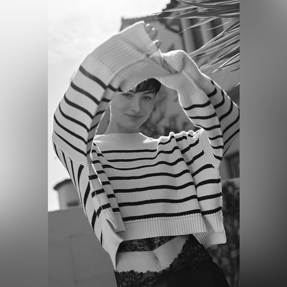NWT Easy Street Stripe Crop Pullover - Picture 6 of 6
